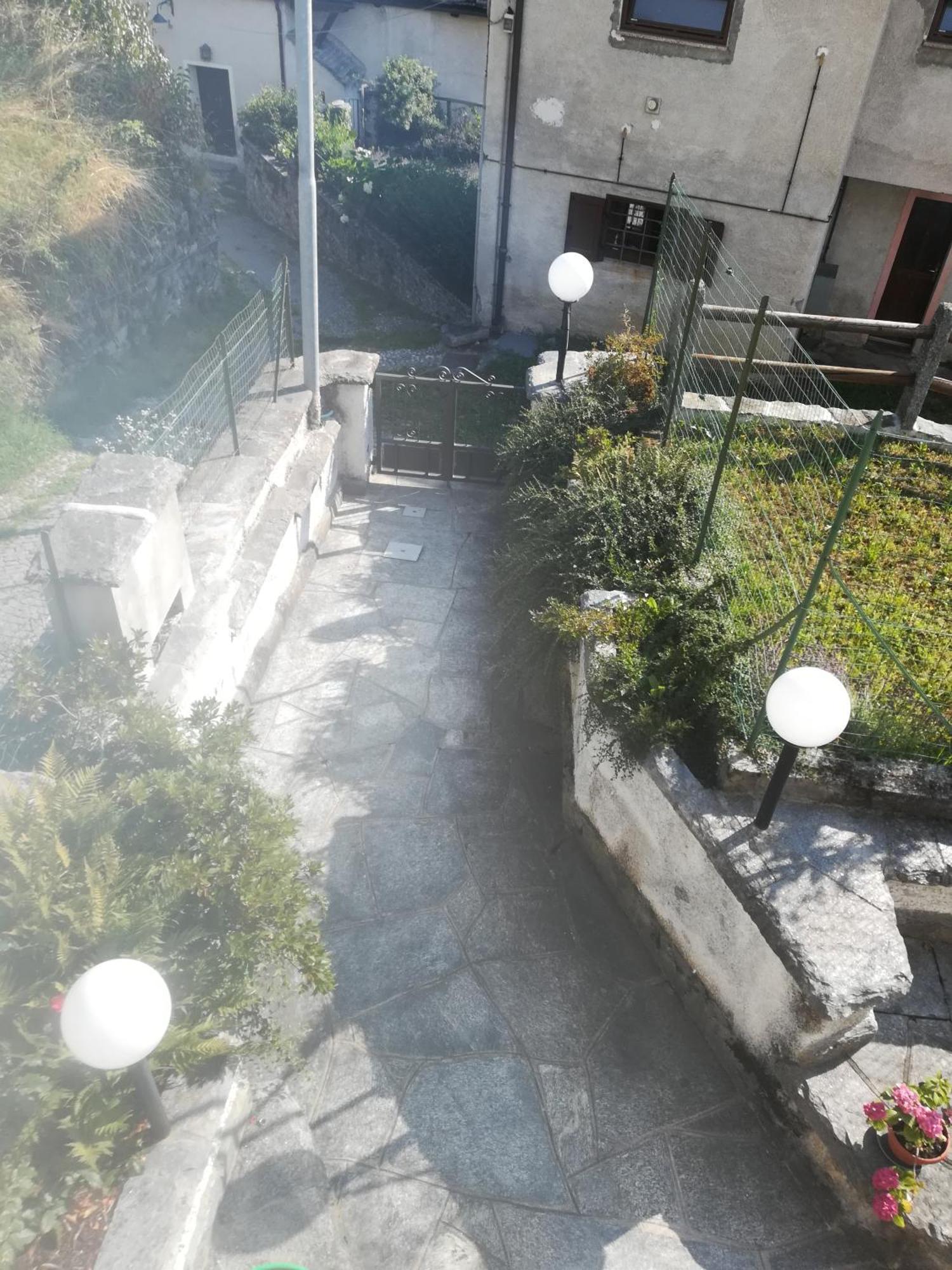 Da Giuly Villa Mozzio Exterior photo