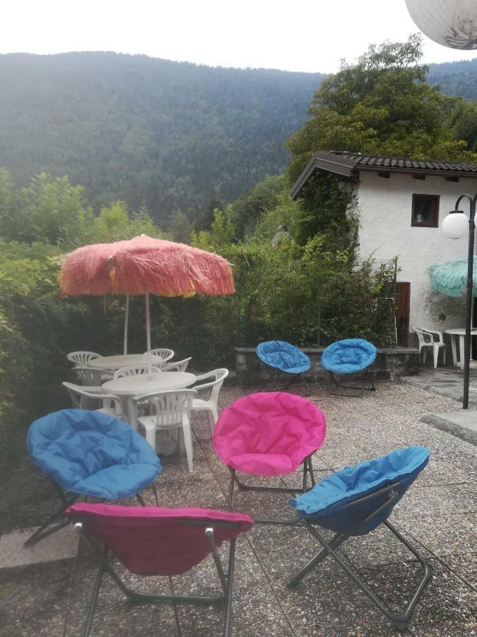 Da Giuly Villa Mozzio Exterior photo